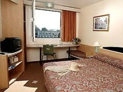 מלון מונטריי Ibis Paris Porte De Montreuil