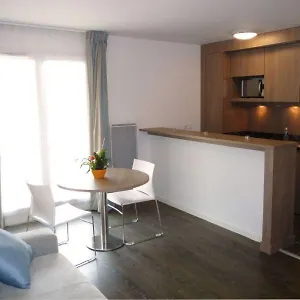 Hotel apartamentowy Zenitude Residences Village