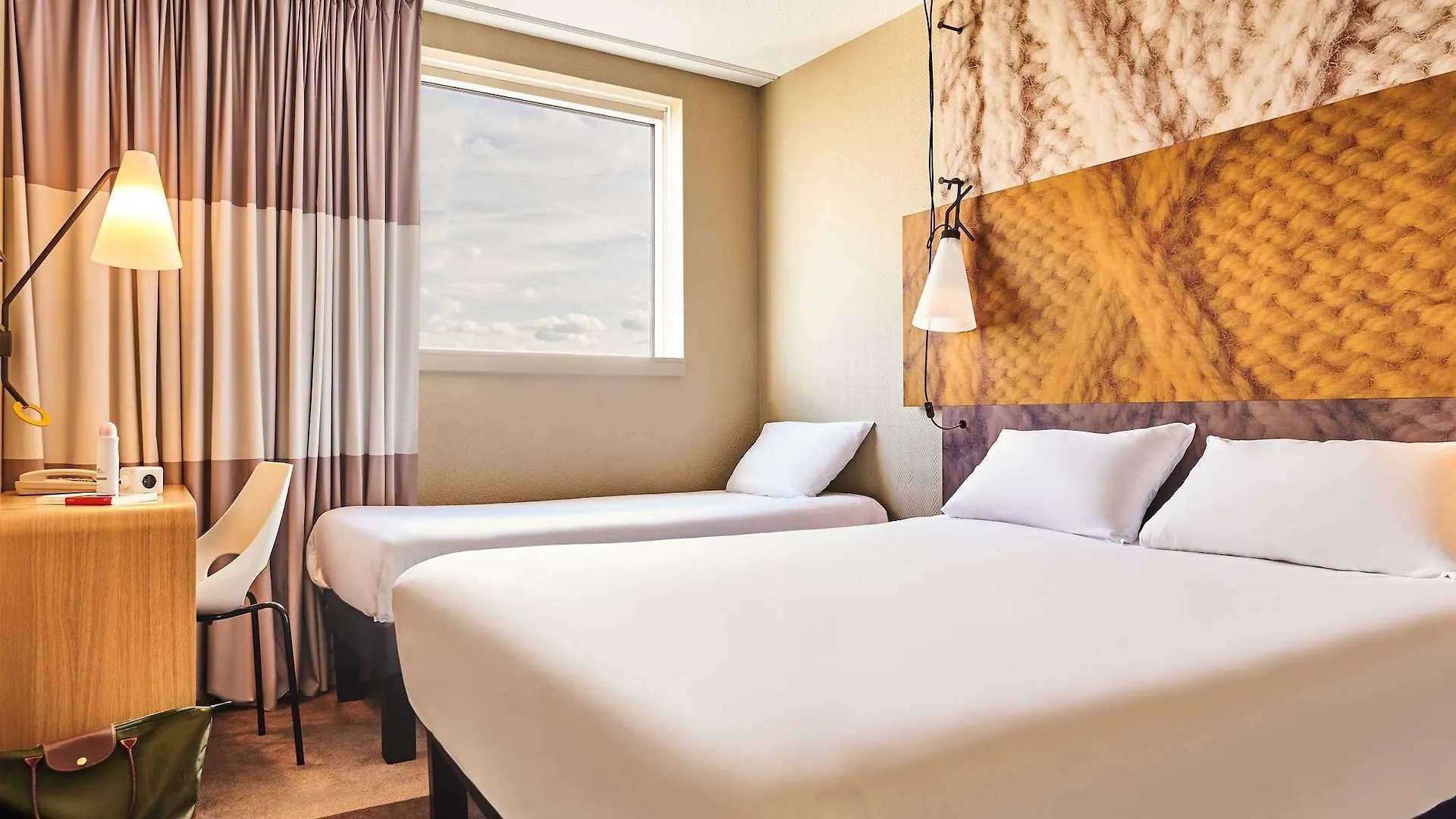 Ibis Paris Porte De Montreuil
