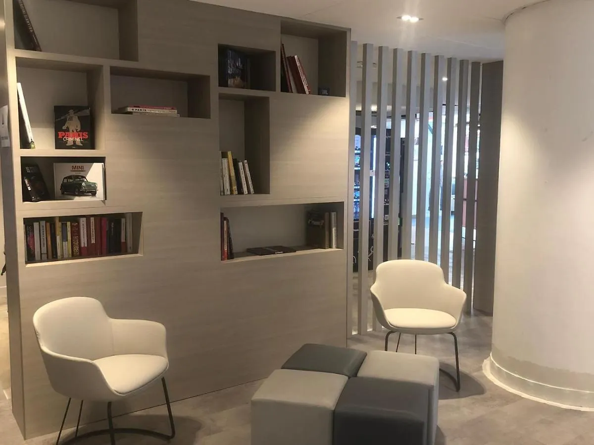 *** Hotel Ibis Paris Porte De Montreuil France